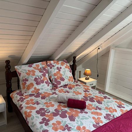 Maison Bord De Mer A 100 M Saint-Francois  Exteriör bild